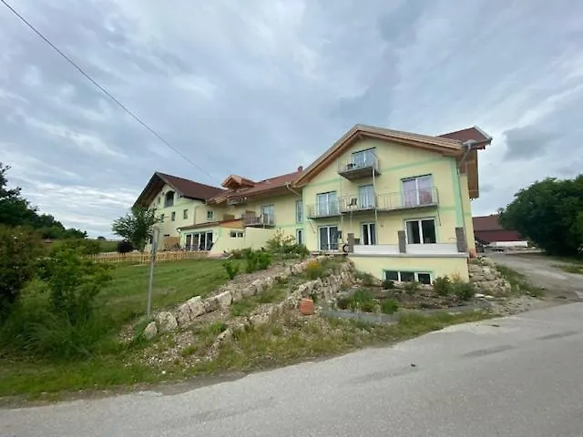 Pension Am Weberhof Nur 20 Autominuten Von Muenchen Ebersberg Duitsland