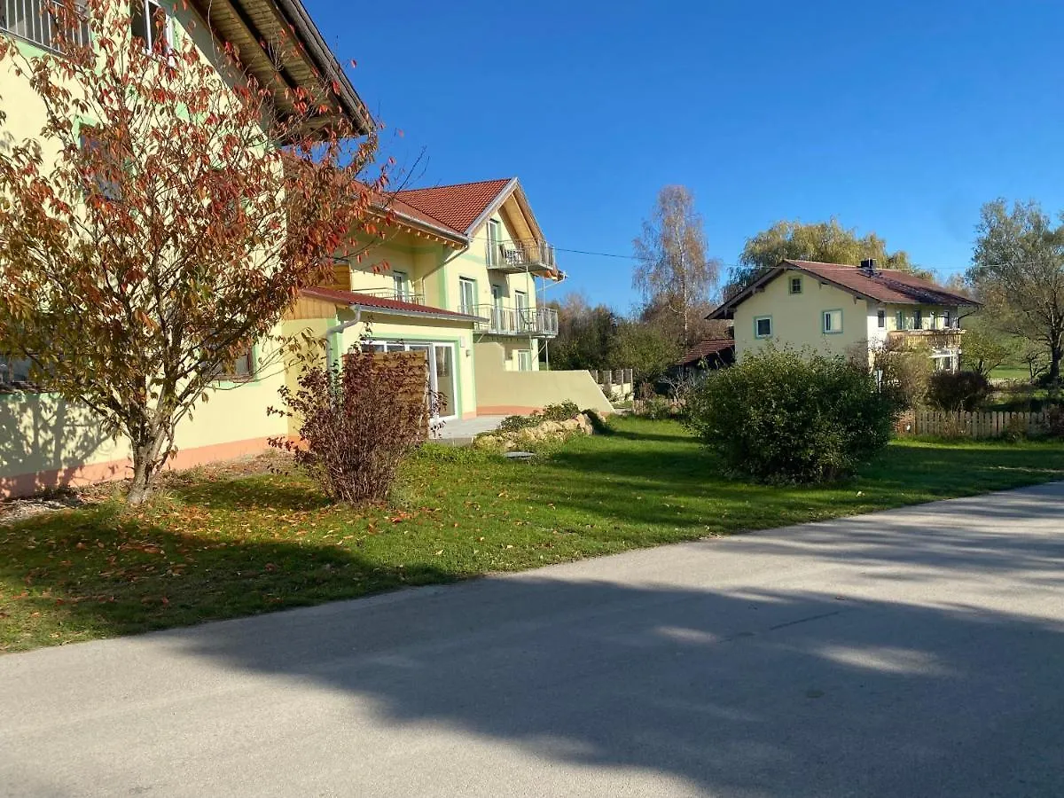 Gasthuis Pension Am Weberhof Nur 20 Autominuten Von Muenchen Ebersberg Duitsland