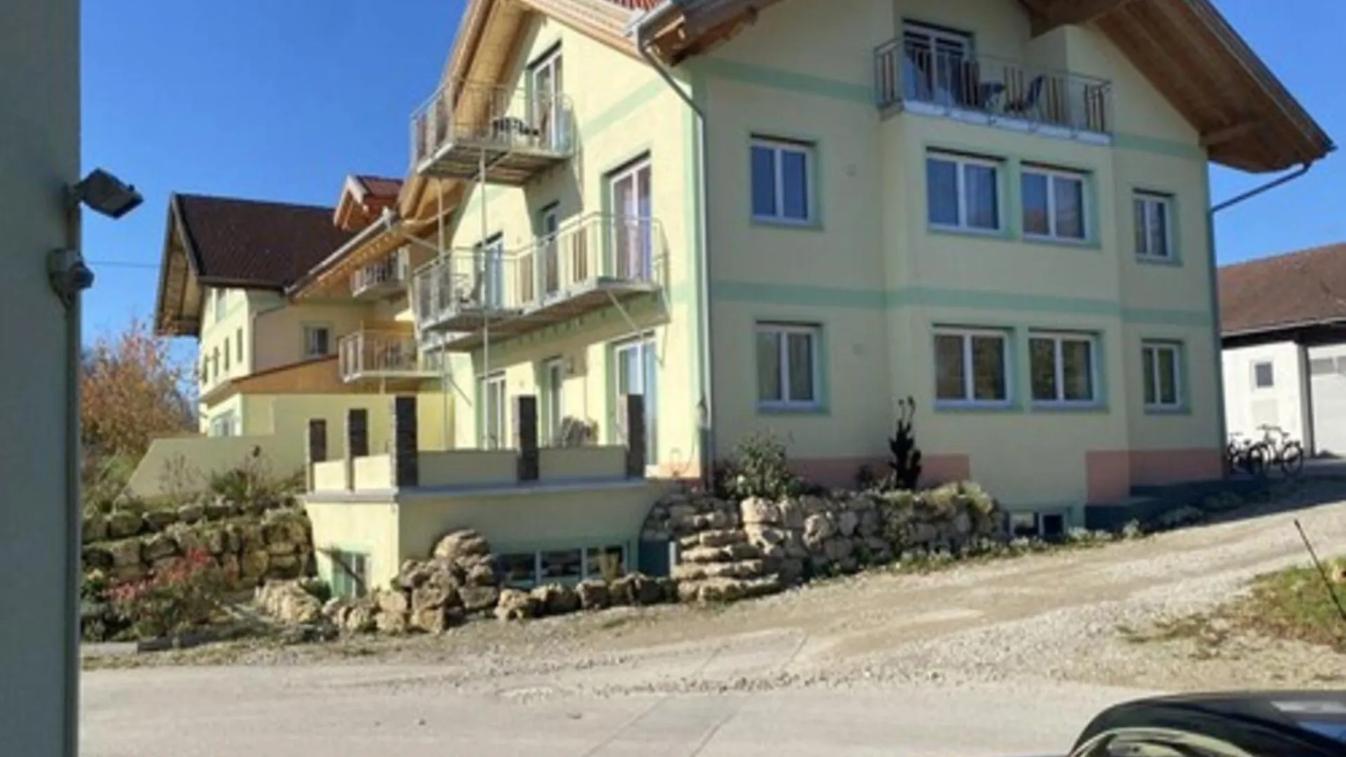 Pension Am Weberhof Nur 20 Autominuten Von Muenchen Ebersberg Guest house