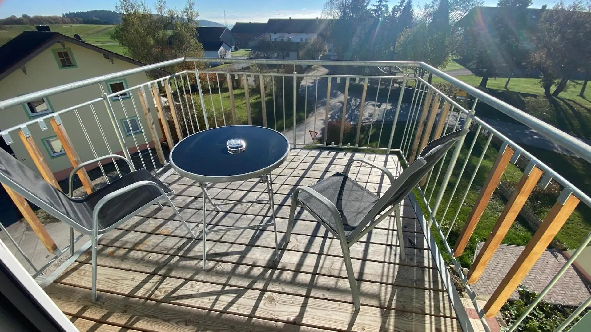 Guest house Pension Am Weberhof Nur 20 Autominuten Von Muenchen Ebersberg Germany